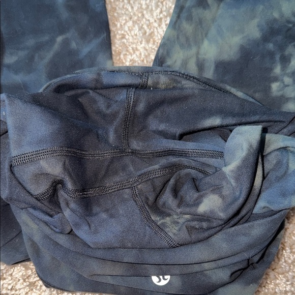 Lululemon align cropped 23” size 4 - Picture 3 of 5